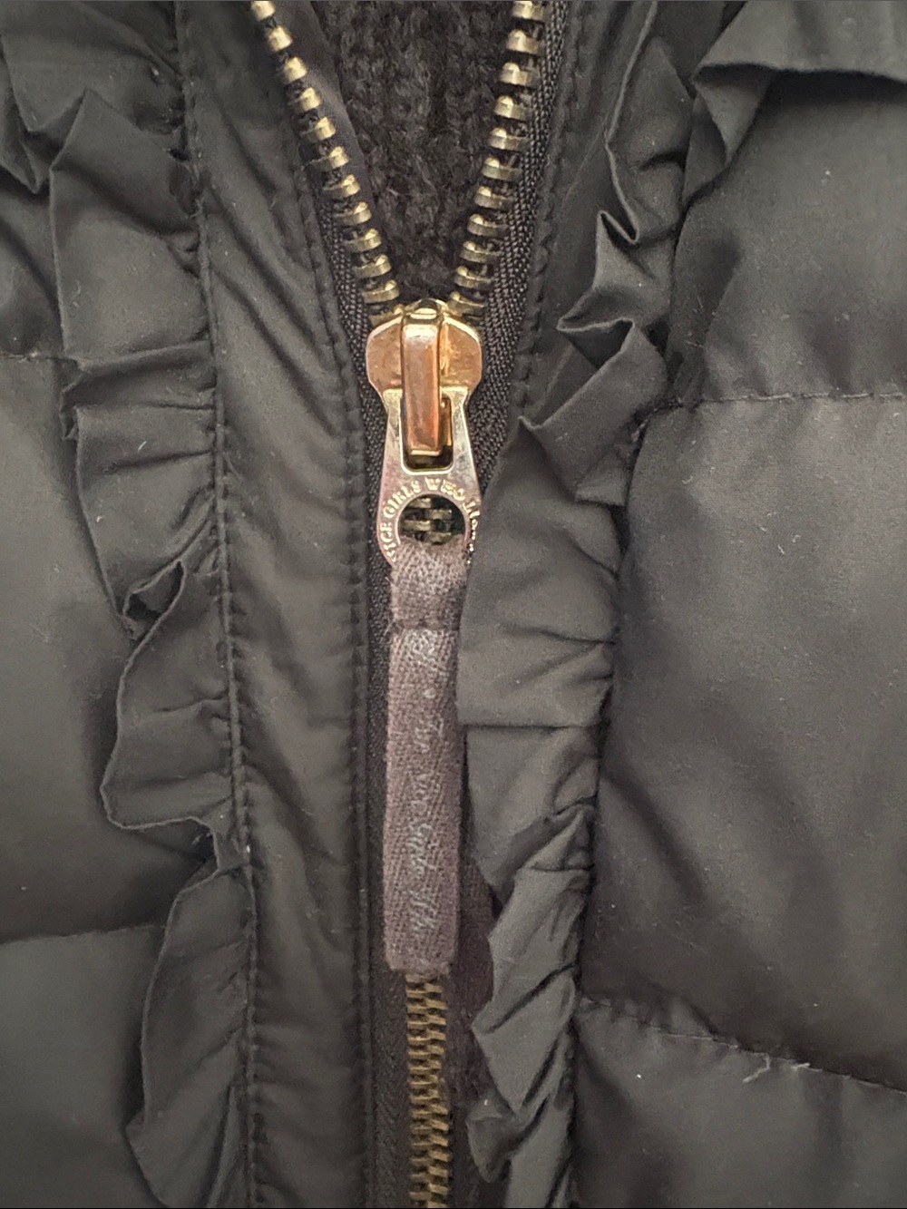 Juicy Couture Black Quilted Sleeveless Puffer Vest - Picture 4 of 7